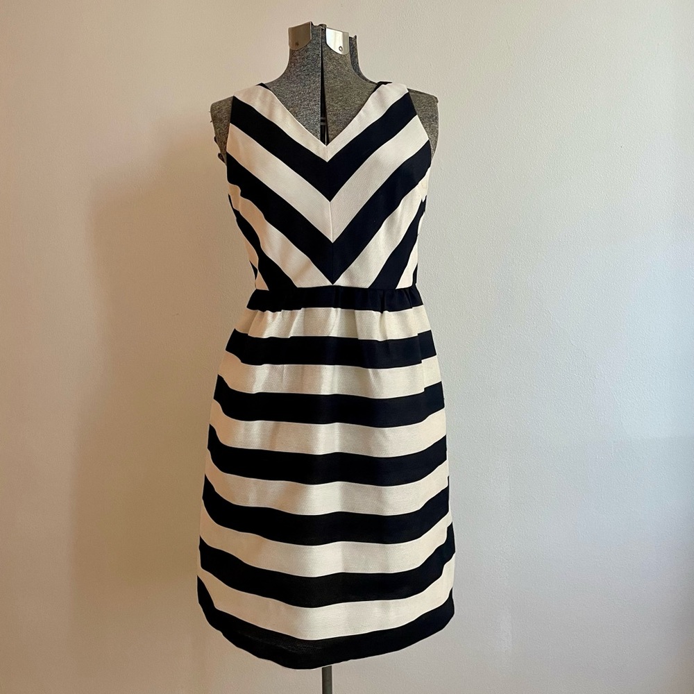LOFT     Petite modern striped dress with pockets
